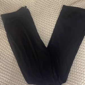H&M high waisted black flare pants (M)